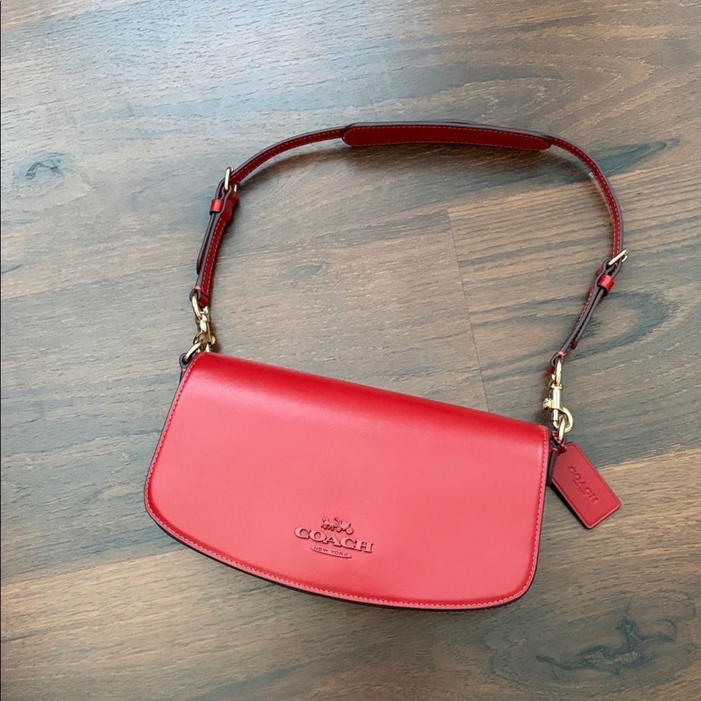 Coach Red Leather Shoulder Bag ❤️